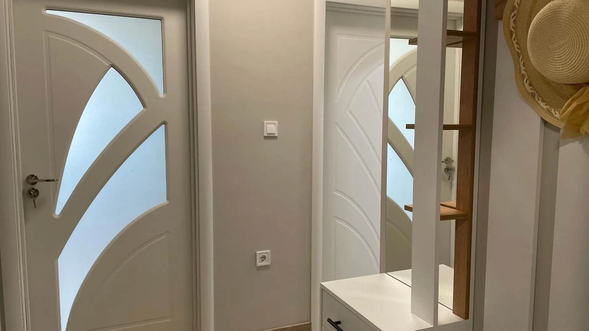 Lion1, Schwarzmeertraum, Stilvoll, 7 Minuten Zum Strand, Wlan Gratis Burgas City
